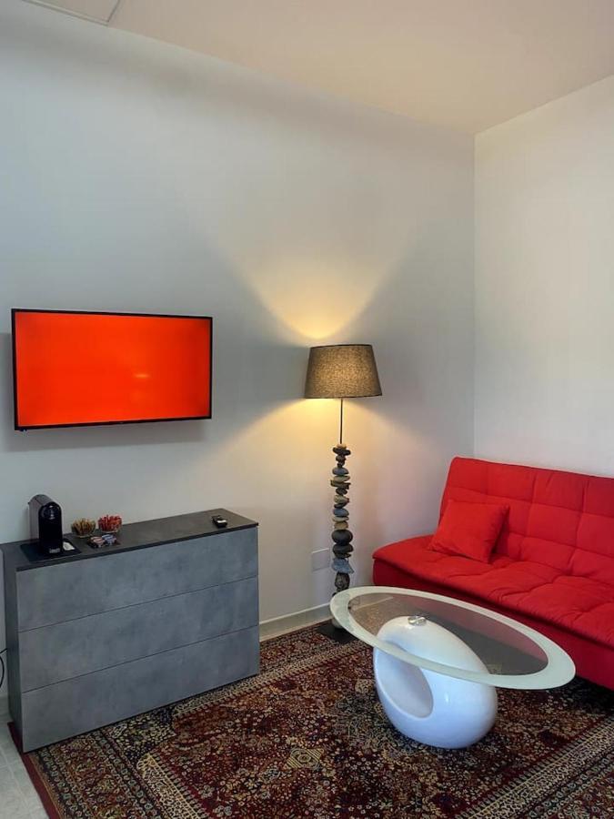 Mini Red Hub - Design Apartment Sant'Agapito Экстерьер фото